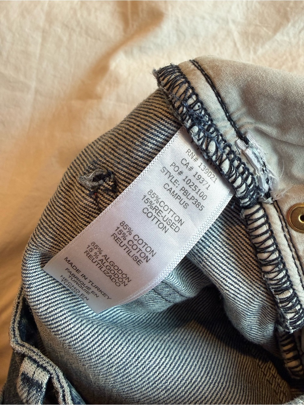 FRAME Pleated Barrel Leg Jeans in Campus , Size 30 - Picture 5 of 13
